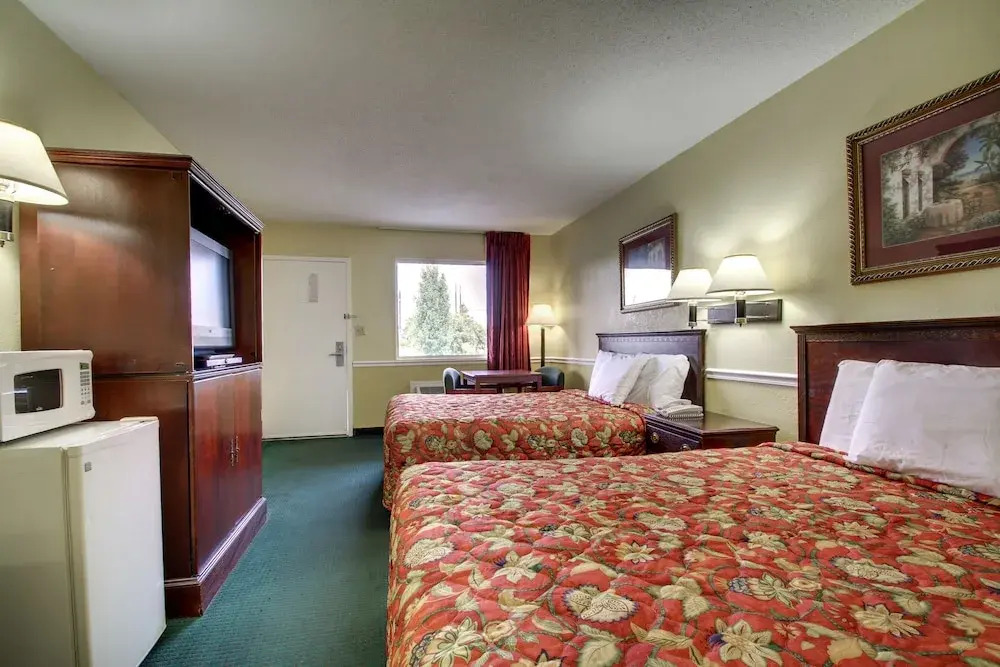Econo Lodge Montgomery