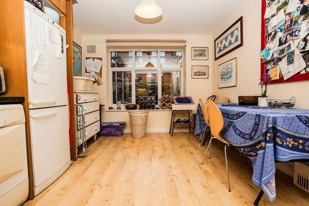 Gorgeous Spacious 3 Bed Apartment in Clapham