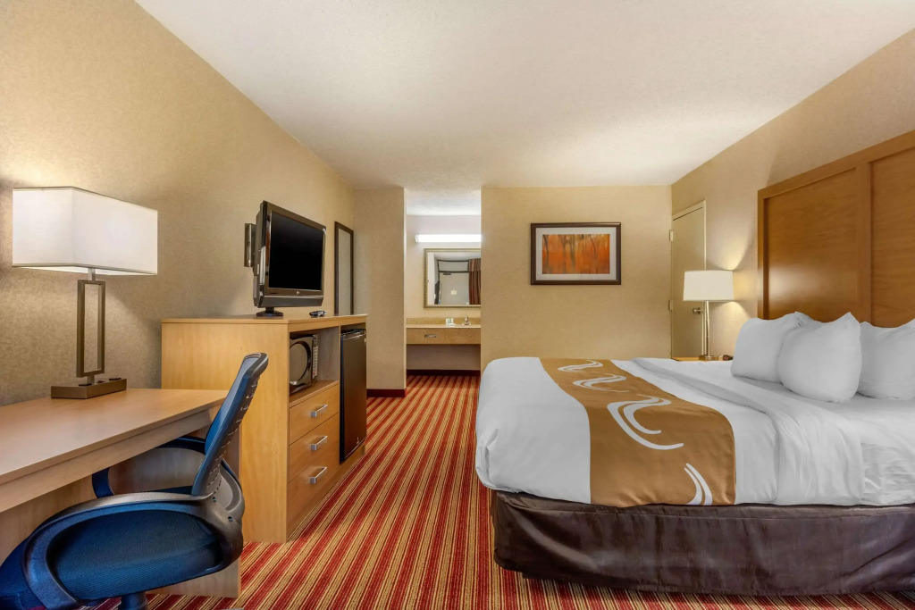 Quality Inn Exit 4