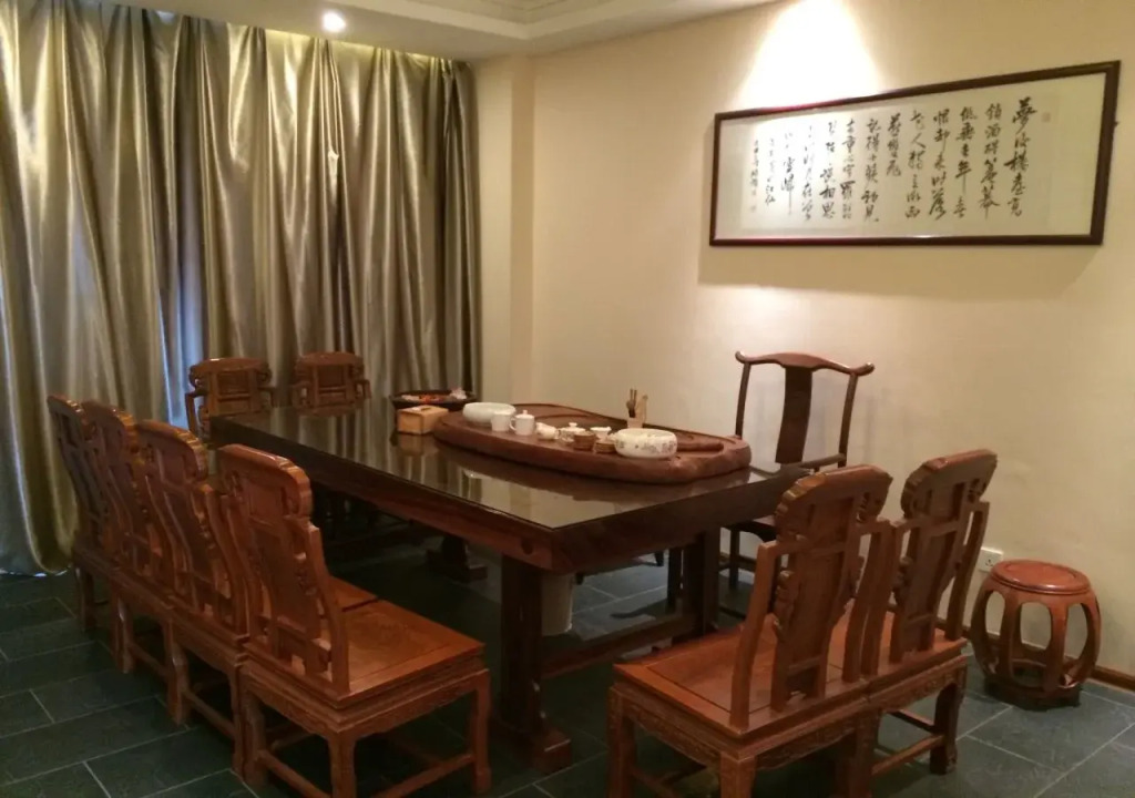 Shanghai Waltchana Business Hotel