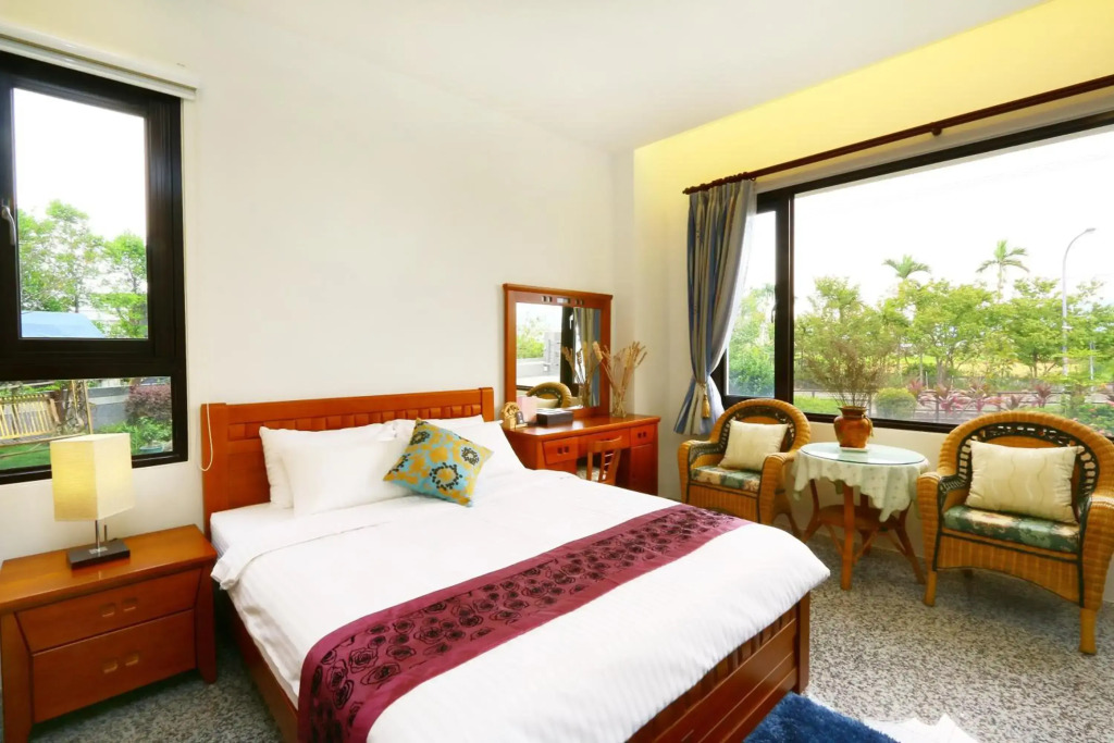 Sakura Love River Bed and Breakfast