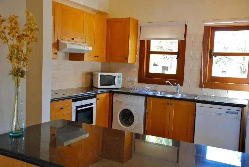 3 BR Villa Limni