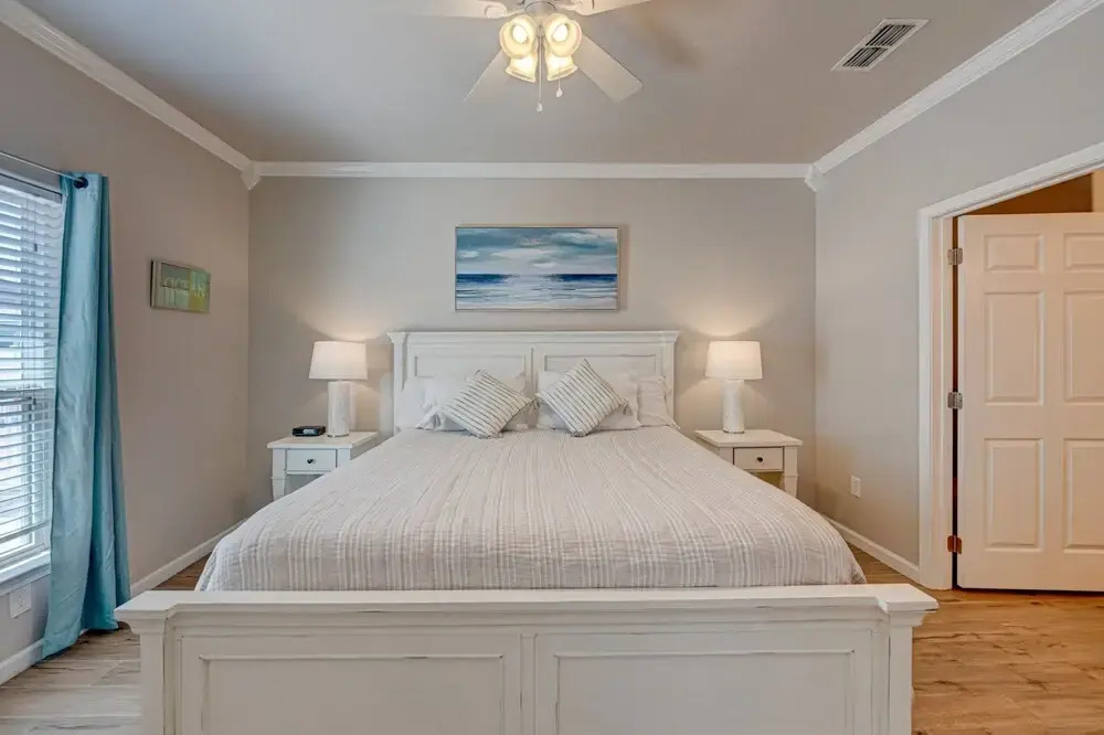 The Lah De Dah Sh302 2 Bedroom Condo by Redawning
