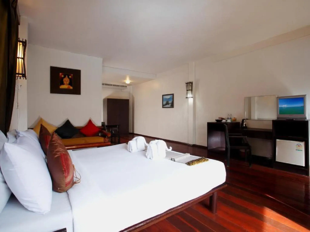 Bamboo Beach Hotel & Spa