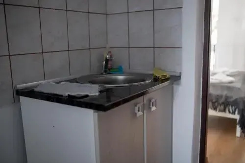 Paula Apartment & Rooms