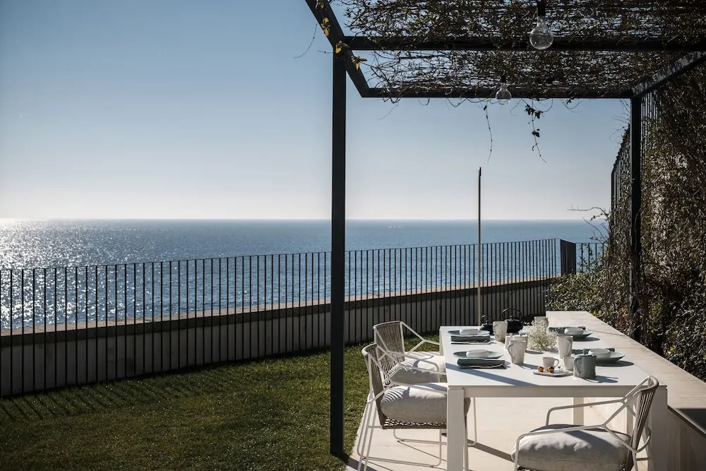 Seaview Castle by Cadenzalux