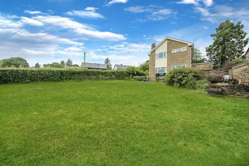 Host Stay Avoca Cottage