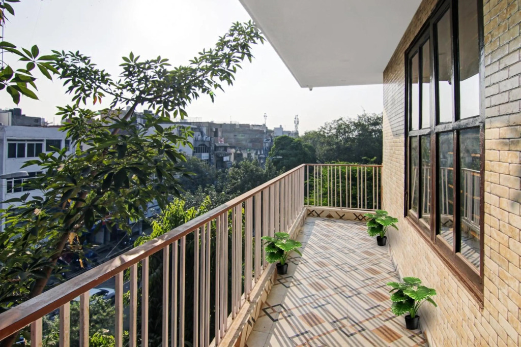 OYO Flagship 70330 Mohan Villa
