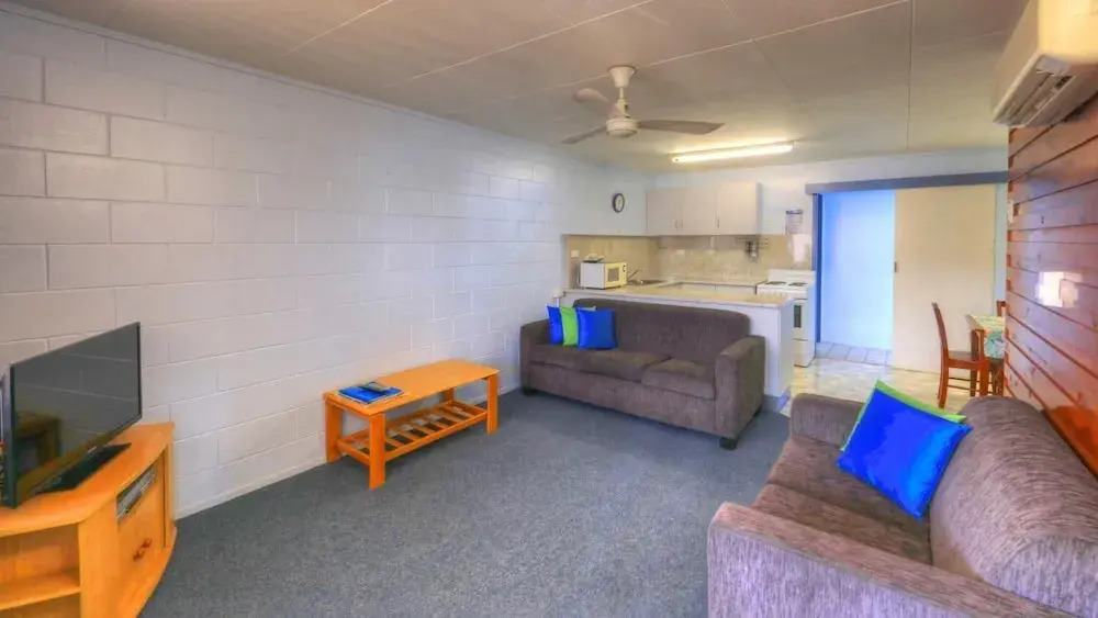 Sky View Units Bowen
