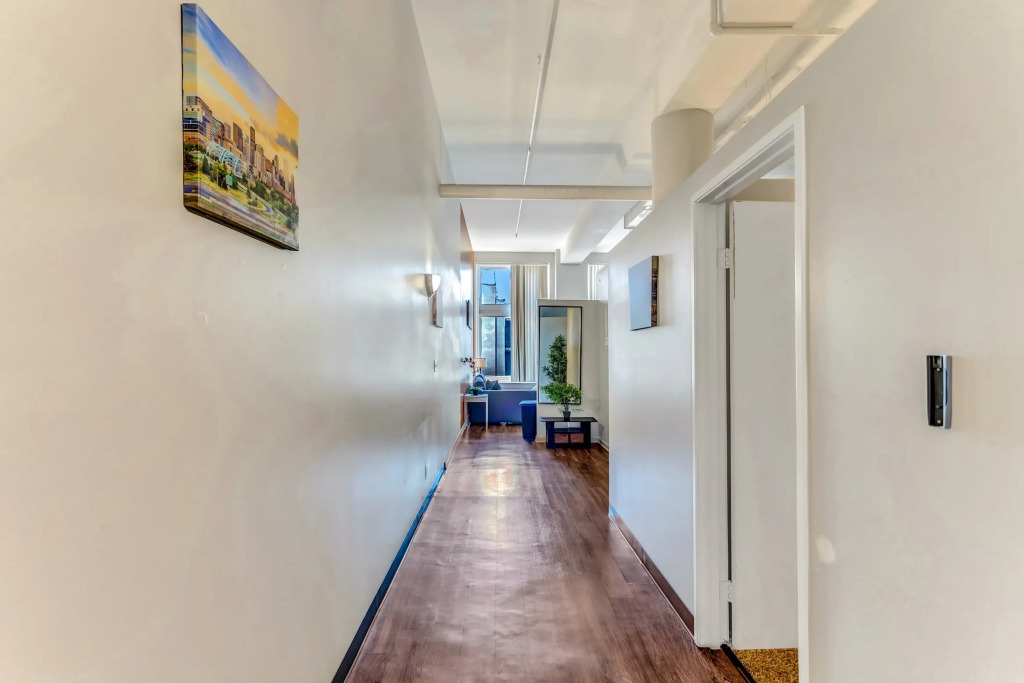Downtown Denver Loft Style 2BR Apartment
