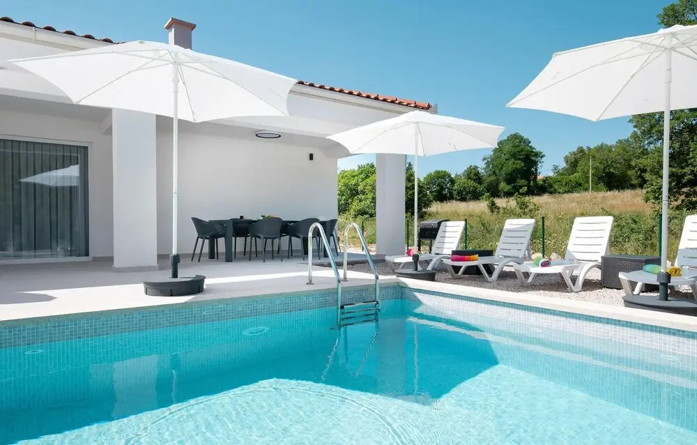Amazing Home in Nedescina With Outdoor Swimming Pool, Wifi and 3 Bedrooms