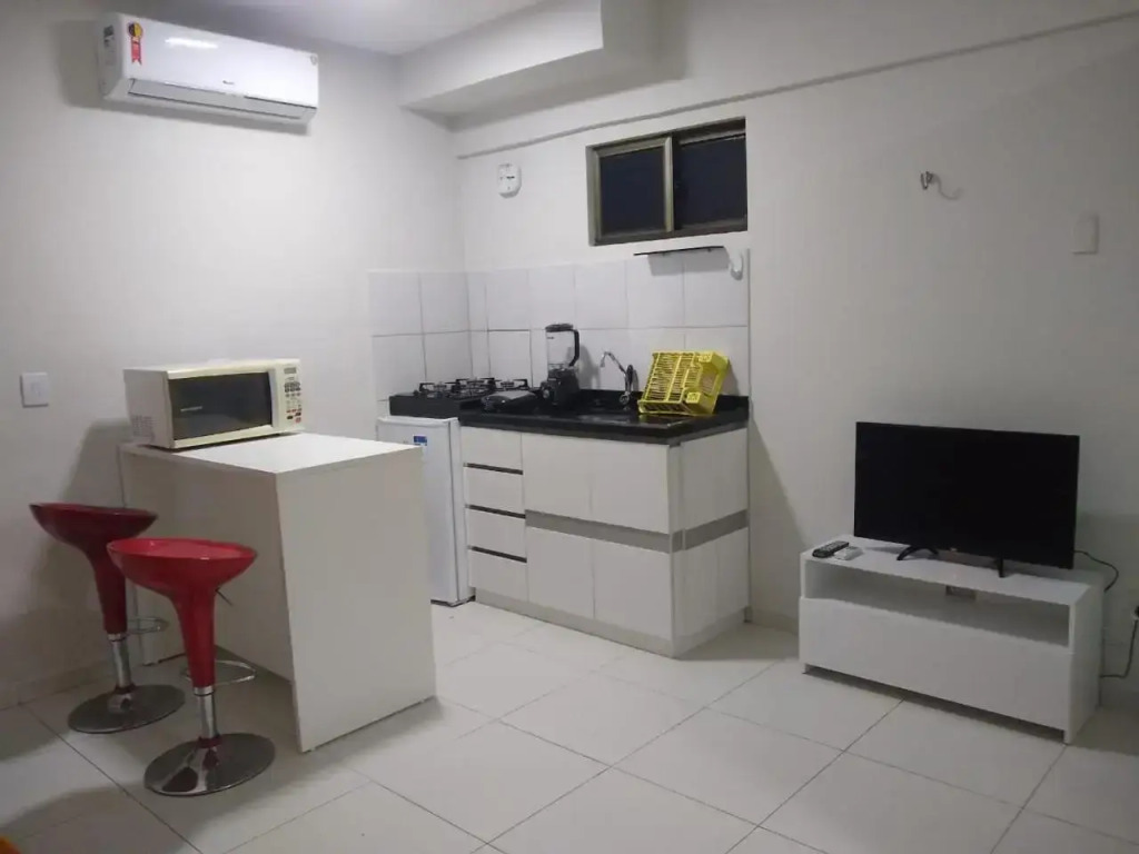Mangos Flat Apt 202
