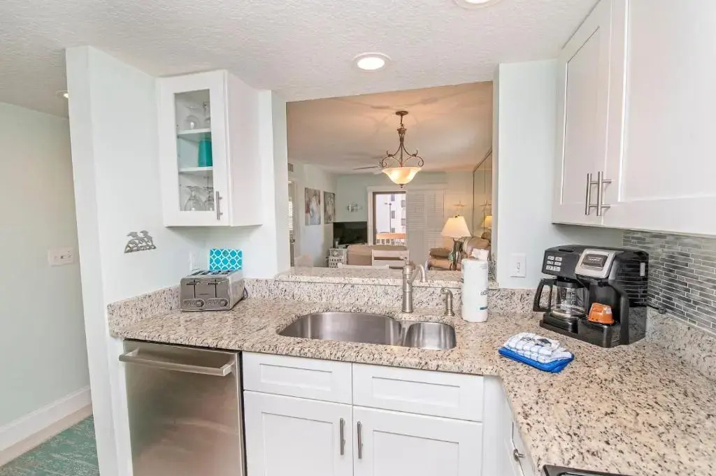 8202 Near Ocean 2nd Floor SE