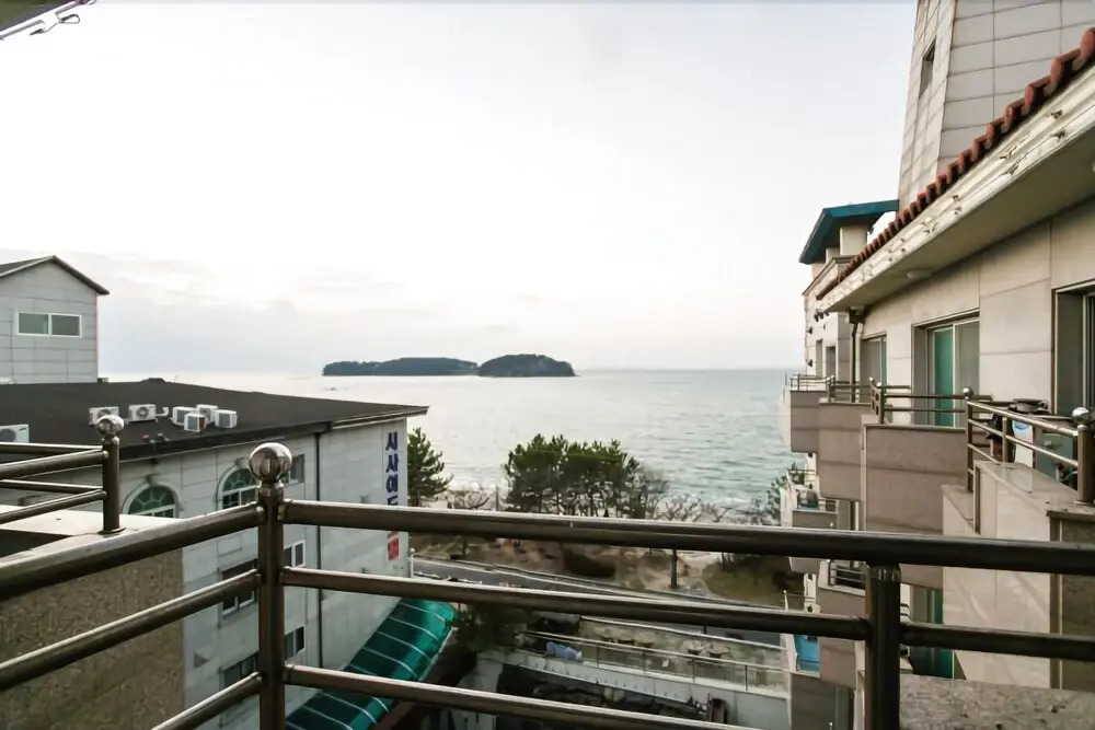 Boryeong Sunset Park Pension