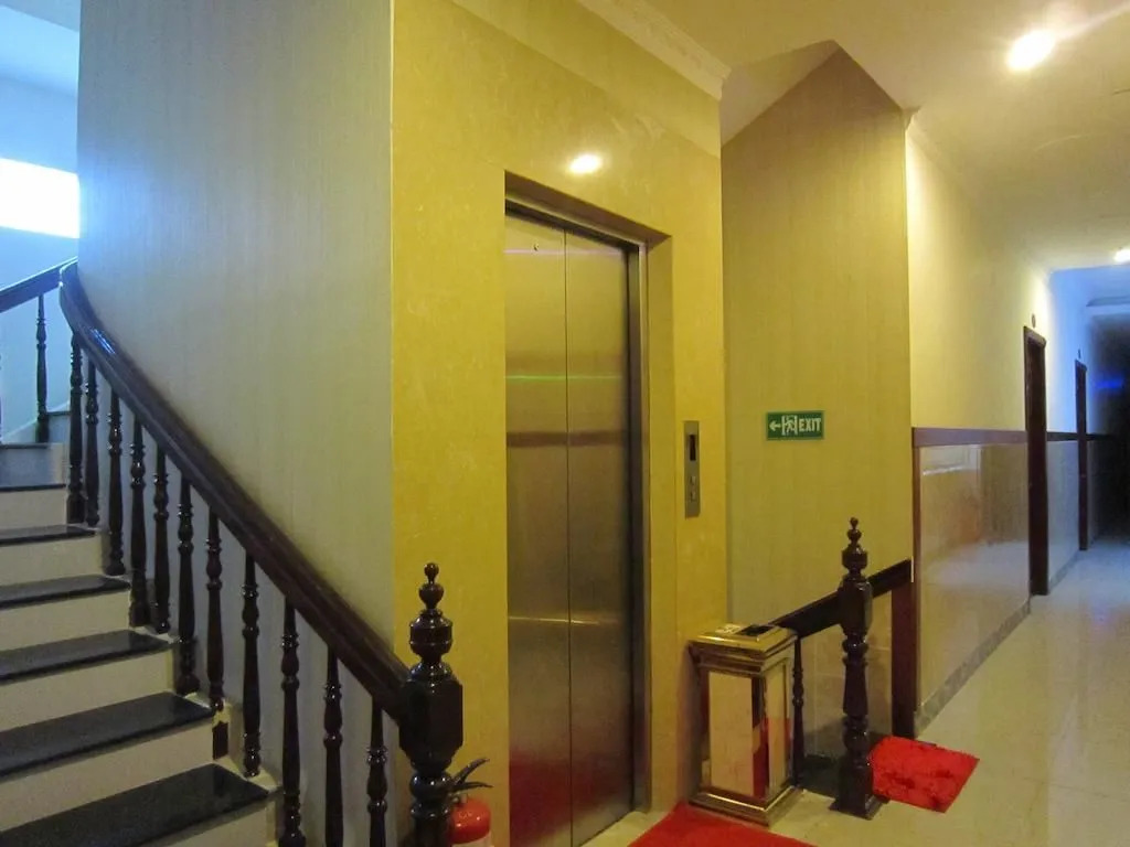 Tan Cuu Long Hotel