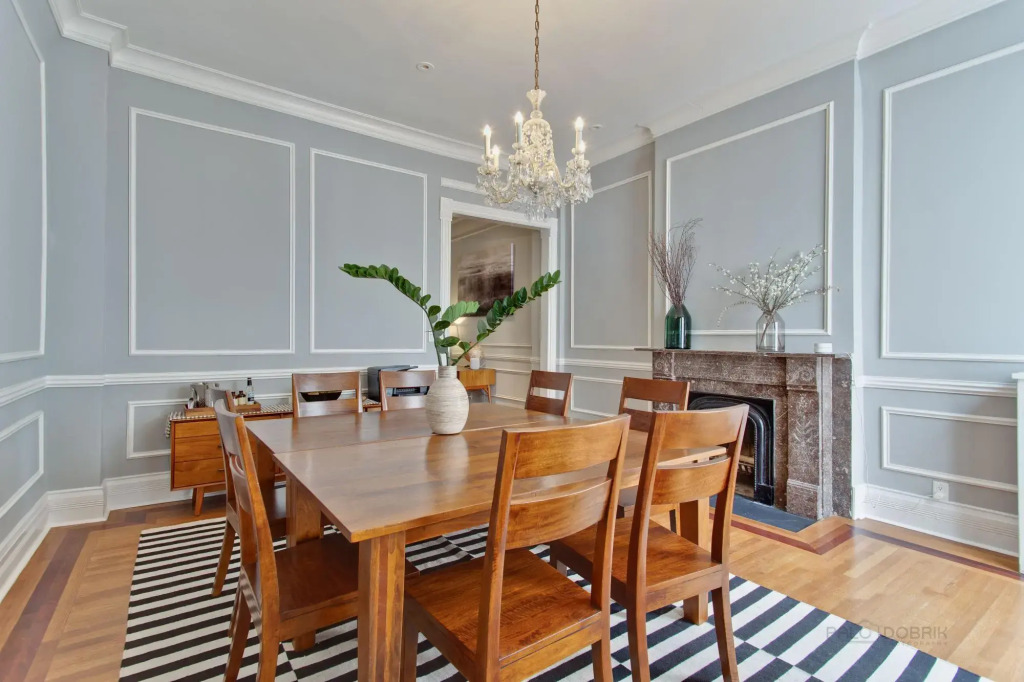 Spacious Chicago House near Oak Street Beach