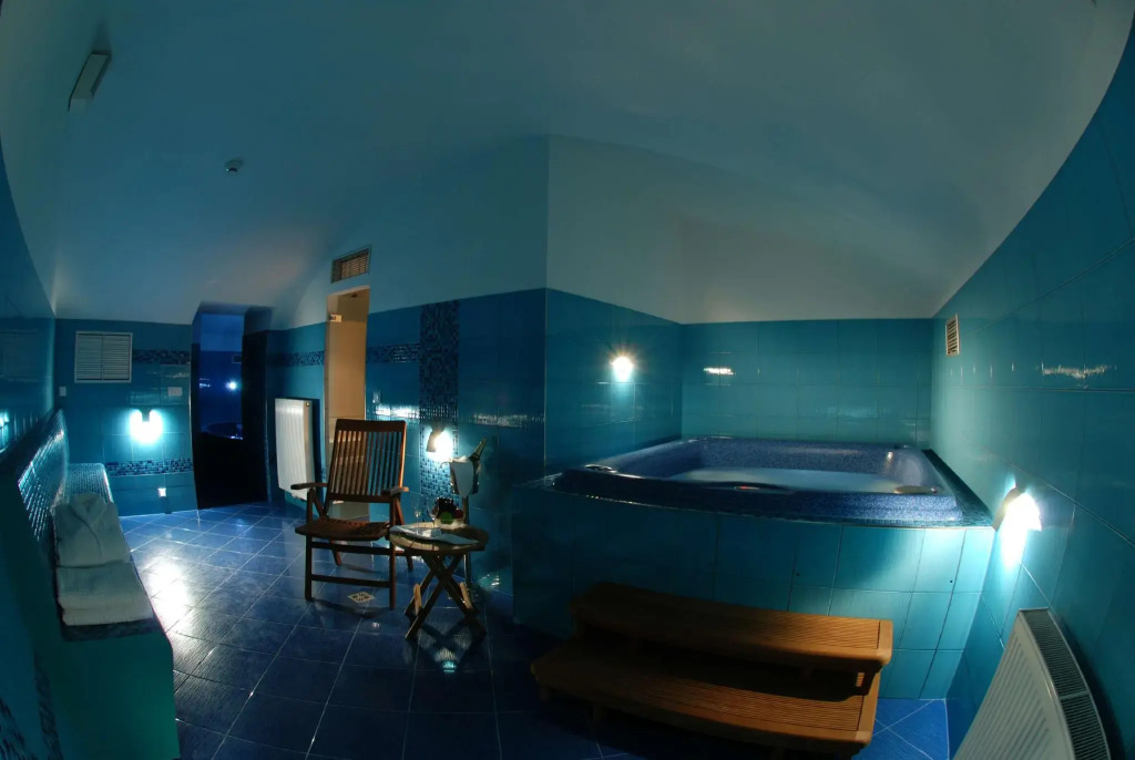 EA Embassy Prague Hotel