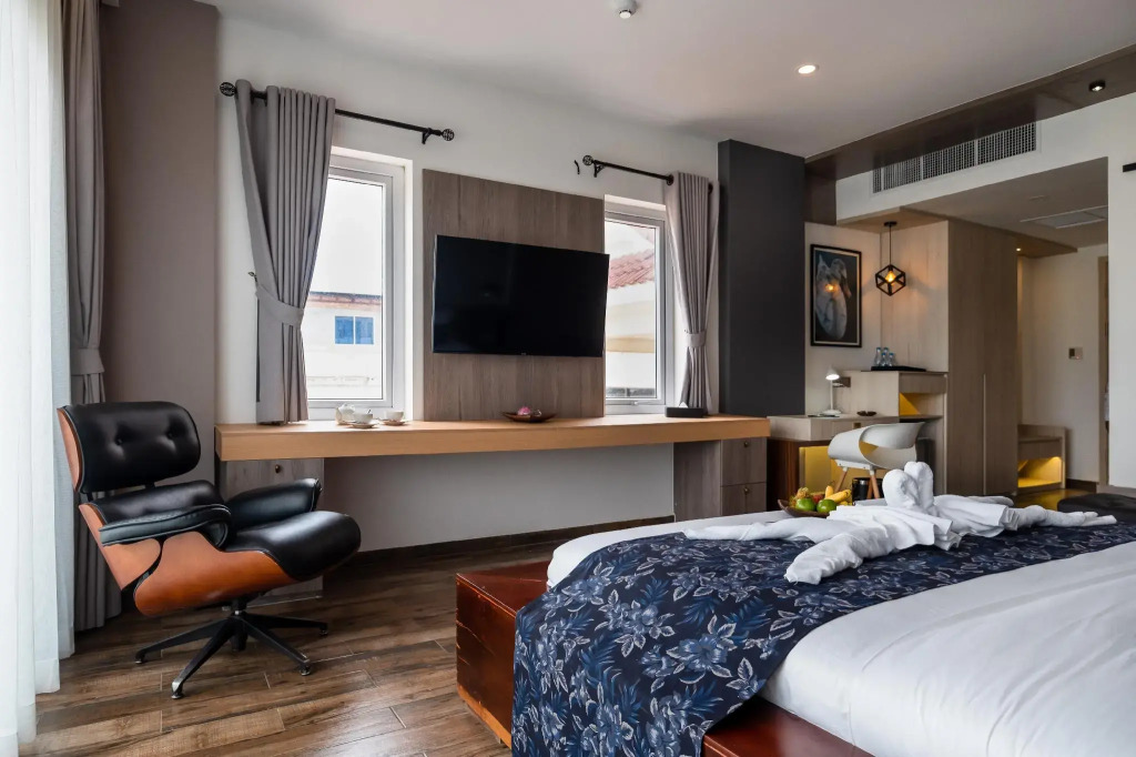 Nou's River Hotel