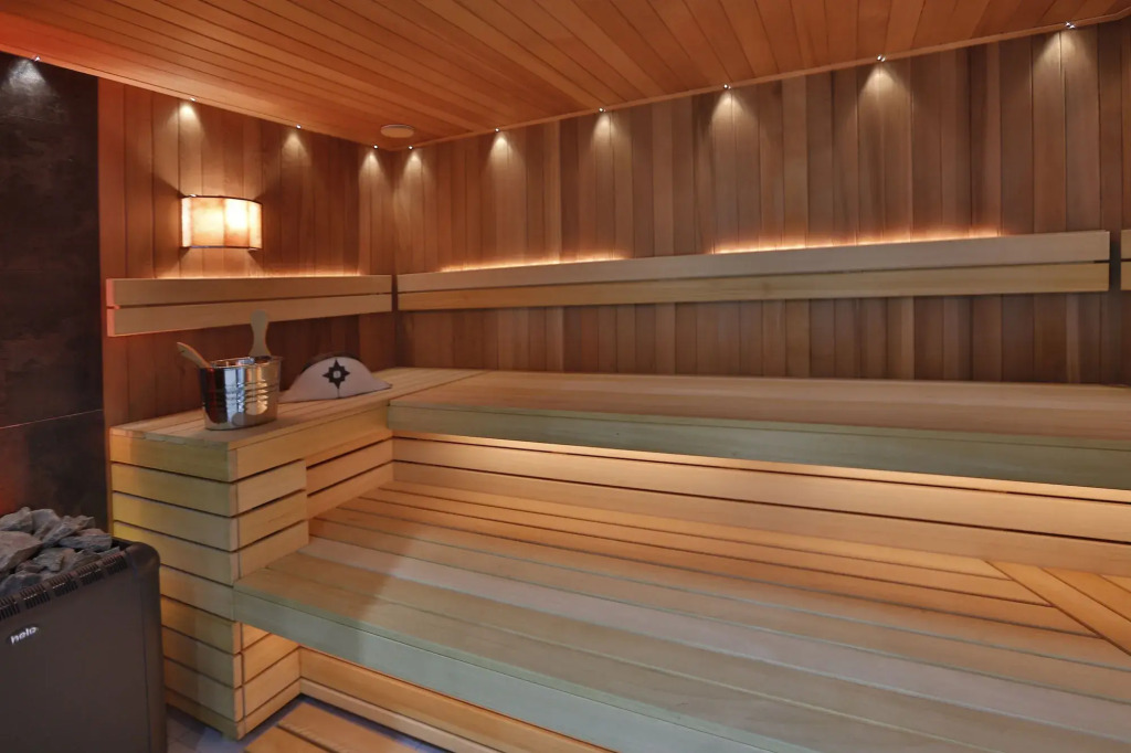 HomeBridge Hotel Apartments