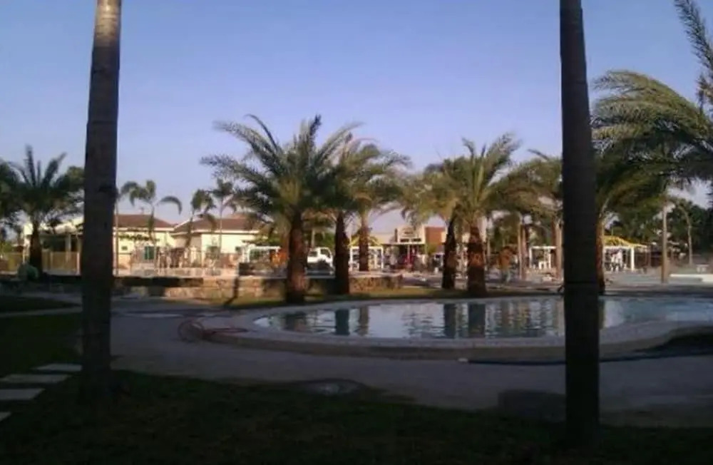 King's Royale Villas
