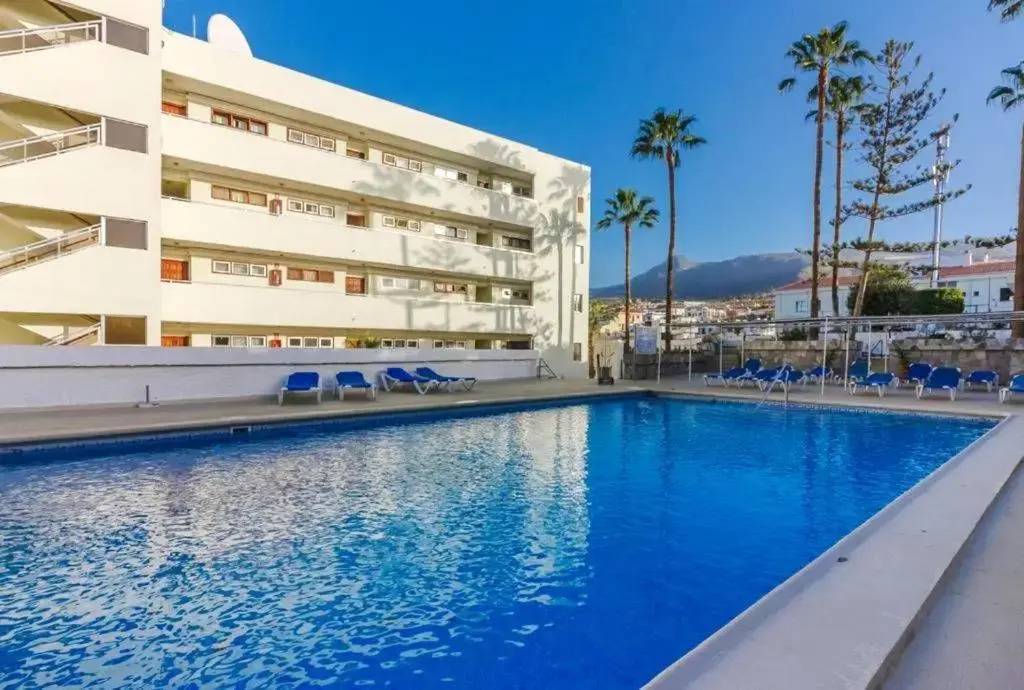 One bedroom appartement with sea view shared pool and balcony at Puerto de Santiago 1 km away from the beach