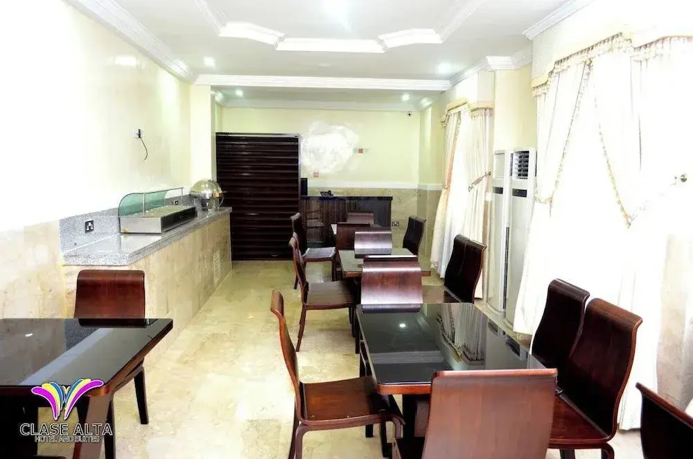 Clase Alta Hotel and Suites Limited