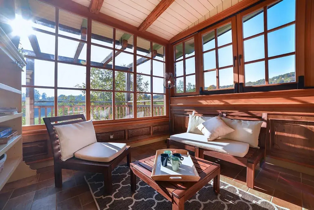 Villa Les with Hot tub & Sauna