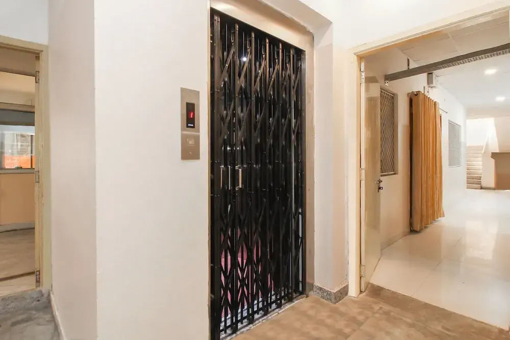 OYO 37499 Saba Service Apartments