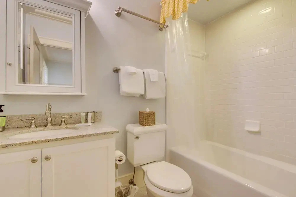 Beach Cottage With Private Pool & Spa, Ocean Views, & Shared Pool Access