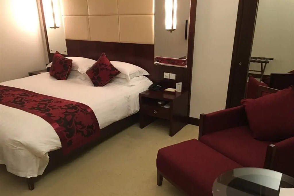 Rui Tai Hong Qiao Hotel