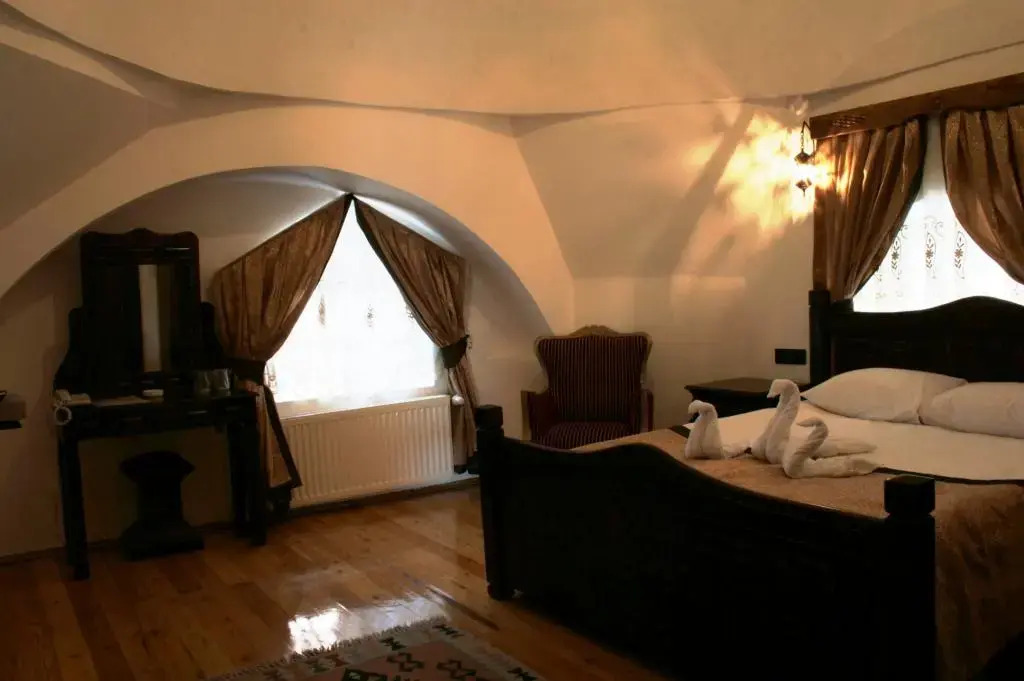 Kursunluhan Hotel
