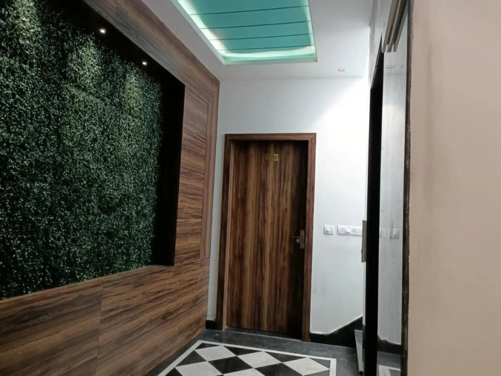 Maruti Group Of Hotels - Vrinda Inn