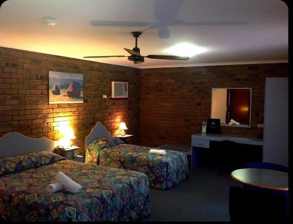 Tooleybuc Motel