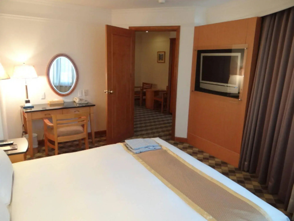 Crystal Plaza Hotel Kaohsiung