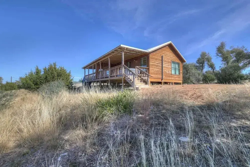 Mesquite Cabin With Hot Tub & Hill Country Views