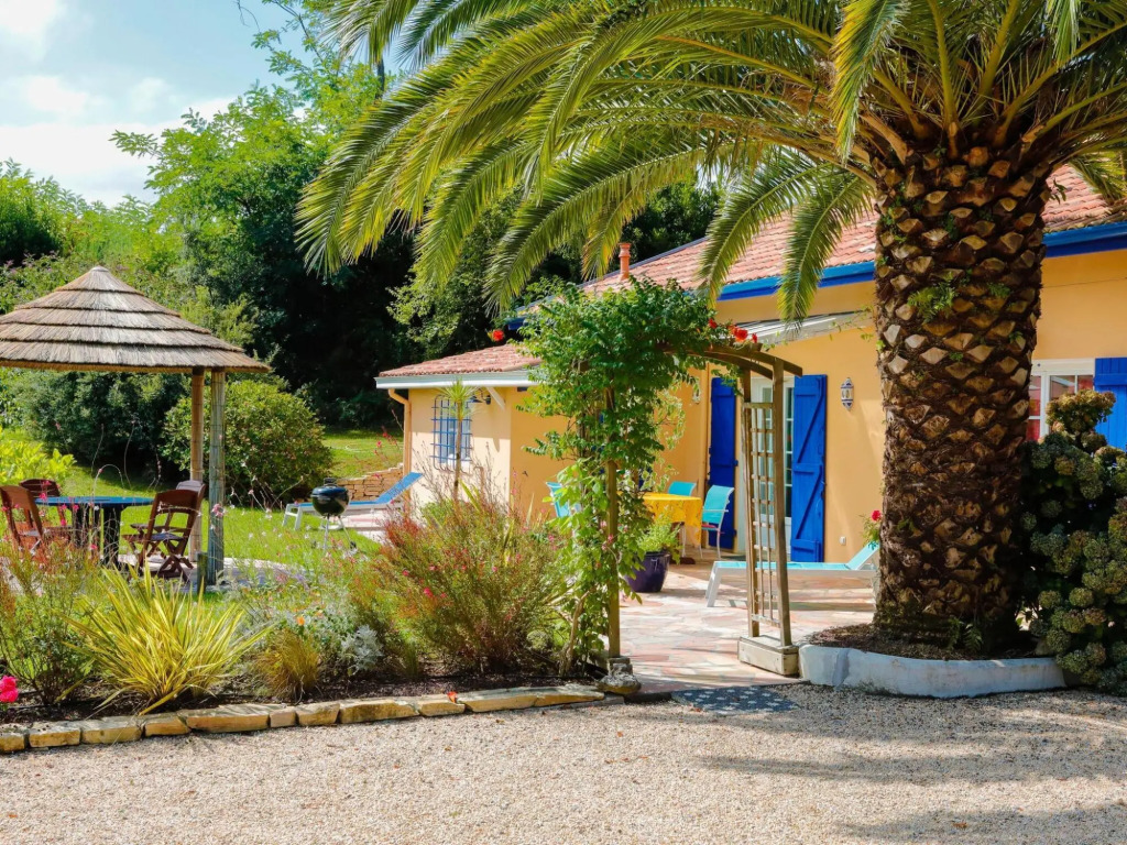 Villa in France near Beach & Private Pool