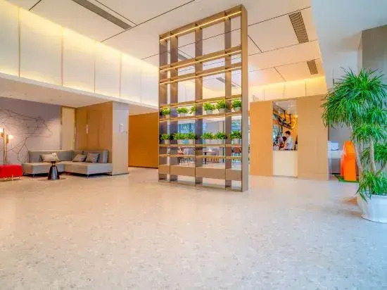 Borrman Hotel (Wuhan Guanggu Science and Technology Exhibition Centre Dayuecheng)