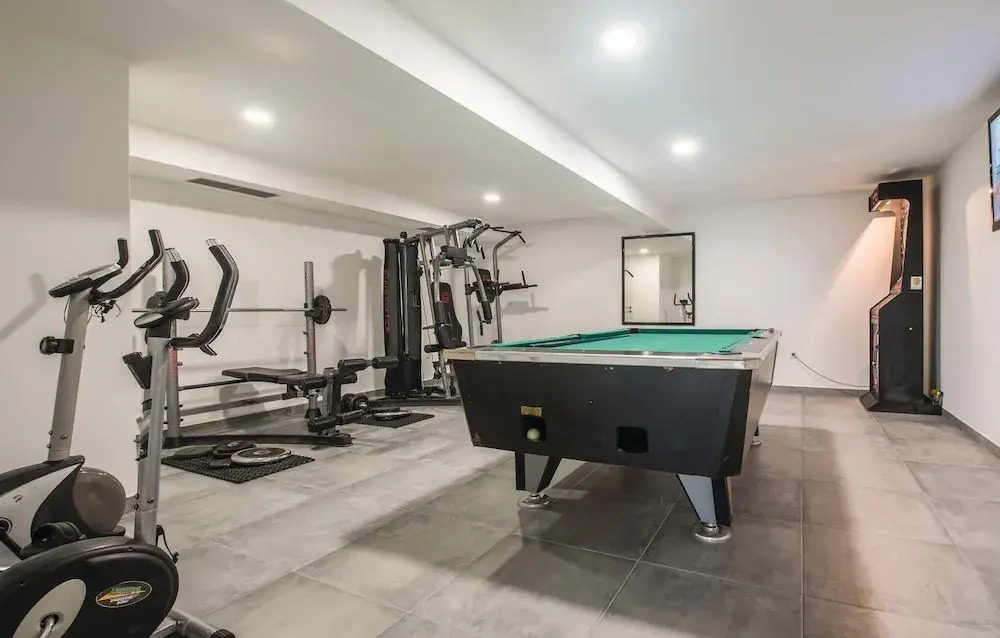 Awesome Home in Solin With Sauna, Wifi and 5 Bedrooms