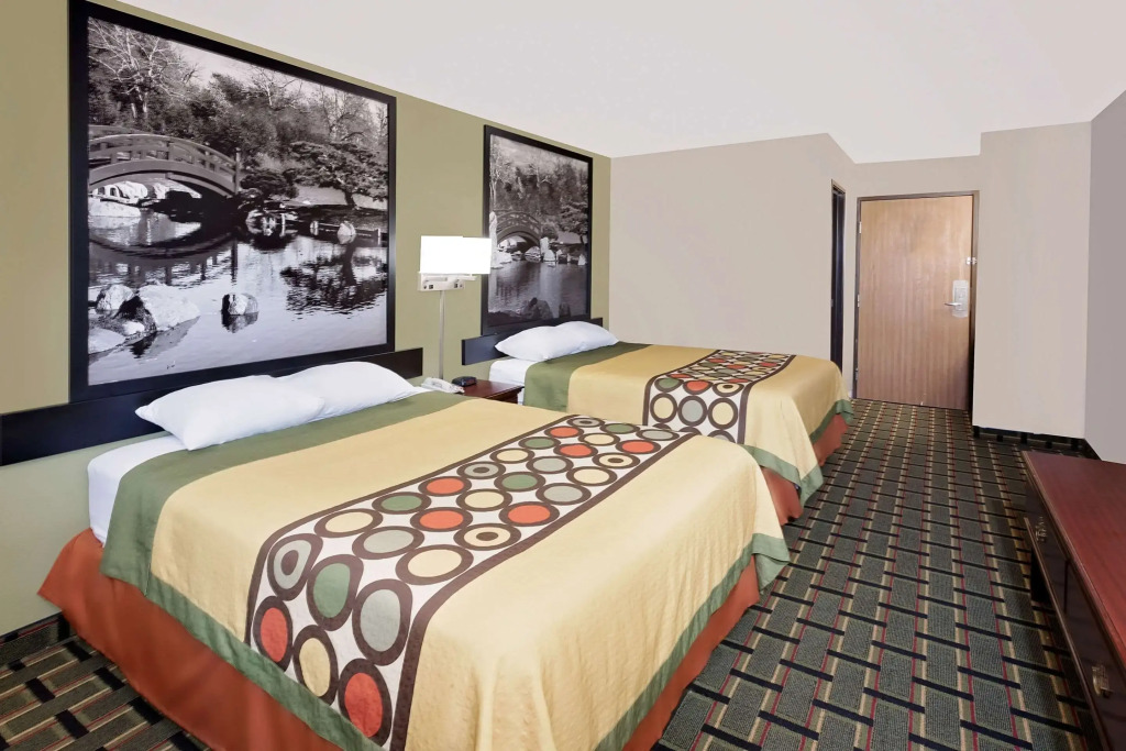 Econo Lodge Canton North