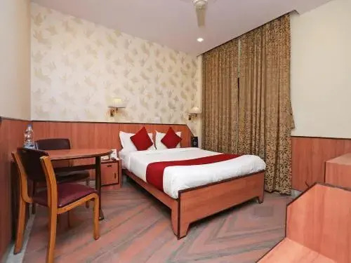 OYO Premium 059 Bishtupur