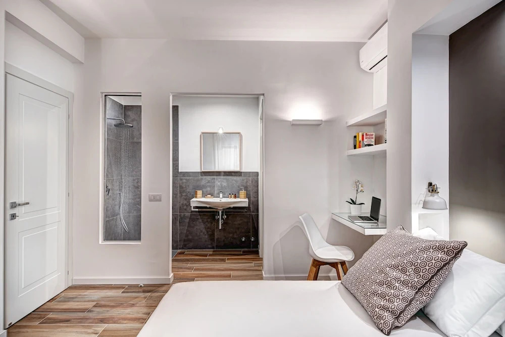 Luxury Blues Apartment