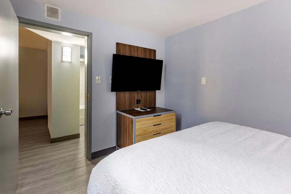 Drury Inn Suites Westport