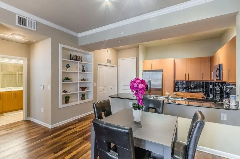 2BR Executive