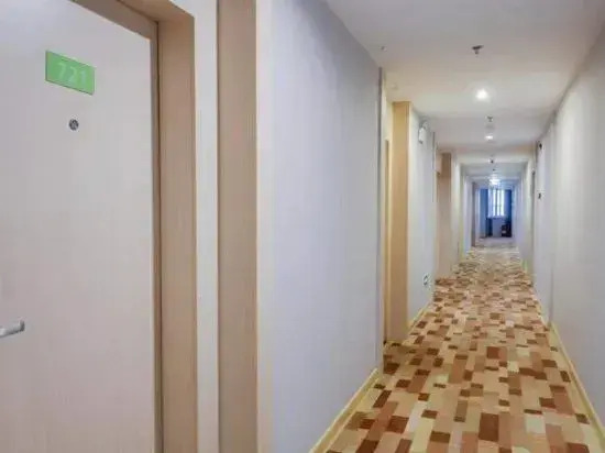 Motel Hotel (Nanjing Gulou subway station)