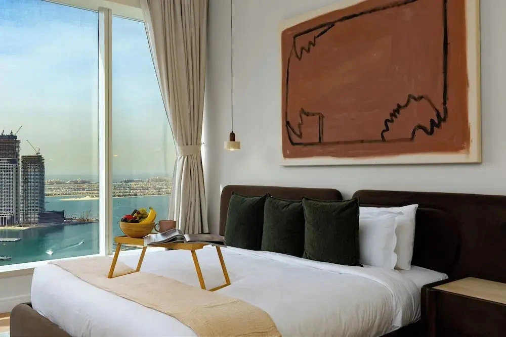 Maison Privee - High-Floor Haven with Open Sea Views on Palm Entry