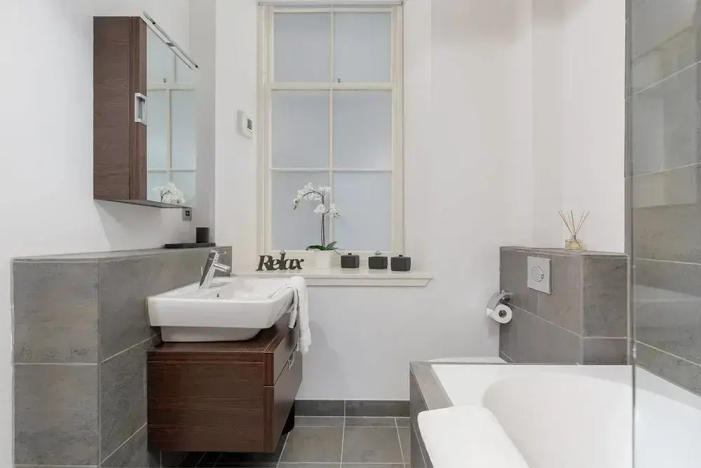 Modern Simpson Loan Apt With Lift and Parking
