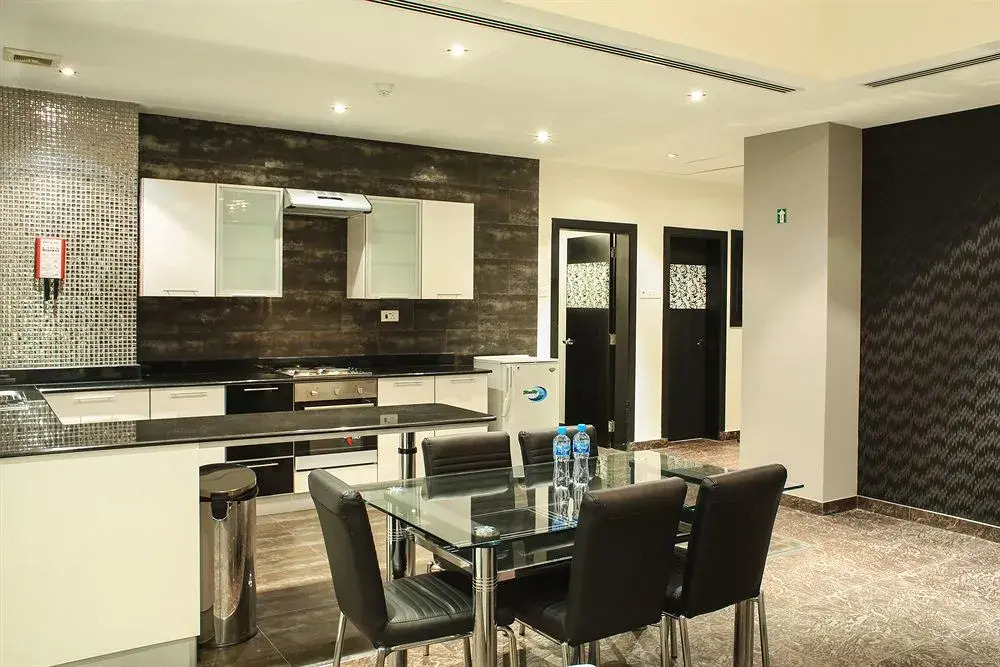 Loumage Hotel & Suites