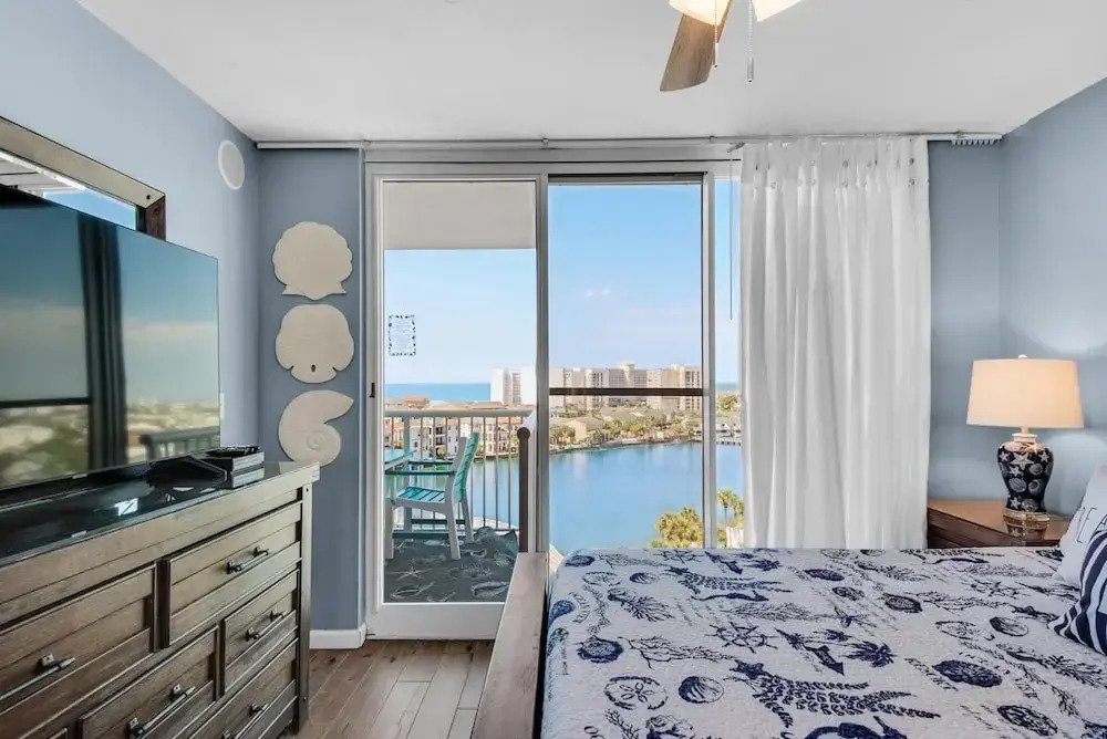 Pelican Beach Terrace 807