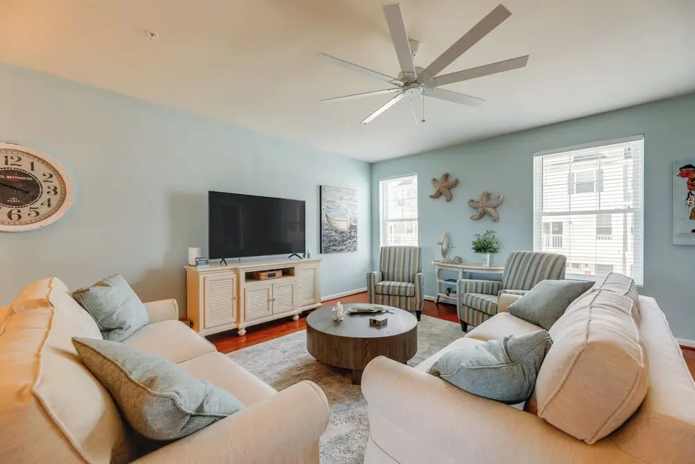Boat Slip & Pool Access: Ocean City Home!