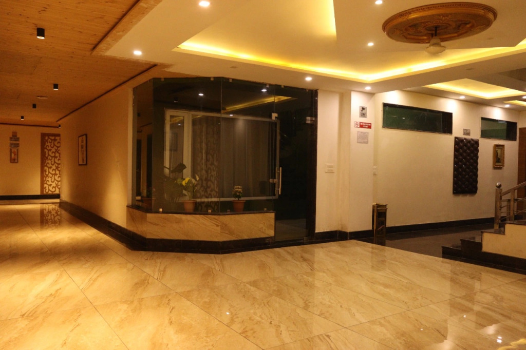 Hotel Jasmine Grand